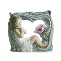 Lladro Childhood Fantasy Porcelain Figurine 01008130
