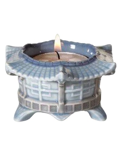 Showing image for Lladro Blue Tea Light Candle Holder and 6 Tea Lights 01008191 retired historical piece Lladro Blue Tea Light Candle Holder and 6 Tea Lights 01008191 retired historical piece Figurines & Collectables, Lladro Collectables, Lladro / Nao Figurines, Lladro / Nao, Brand New image