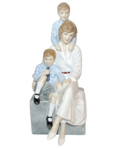 Royal Doulton A Loving Mother Remembering Diana Princess of Wales Figurine HN5857 image