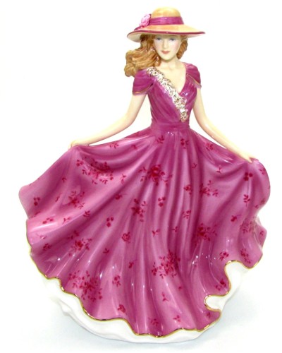 Royal Doulton Elizabeth Figure of the Year 2014 HN5671 Royal Doulton, Royal Doulton Contemporary Pretty Ladies, Pretty Ladies, Brand New image