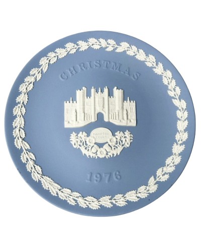 Wedgwood Hampton Court White on Blue Jasperware Christmas Plate 1976 image