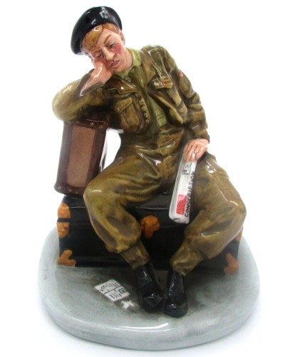 Royal Doulton The Railway Sleeper Nostalgia Figurine HN4418 Royal Doulton, Royal Doulton Classic Figurines, Figurines & Collectables, Royal Doulton, Pre Owned image