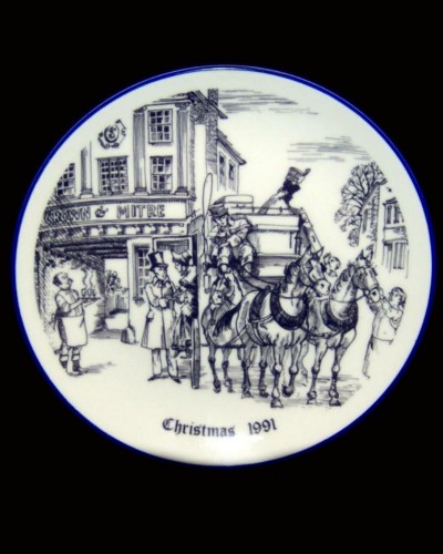 Coalport Wallace Arnold Christmas Collectors Plate 1991 image