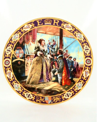 Royal Doulton Queen Elizabeth I Knighting Sir Francis Drake Gallery Plate PN1 Royal Doulton, Collectors Plates, Homewares, Collectors Plates, Royal Doulton Collectors Plates, Royal Doulton Plates, Pre Owned image